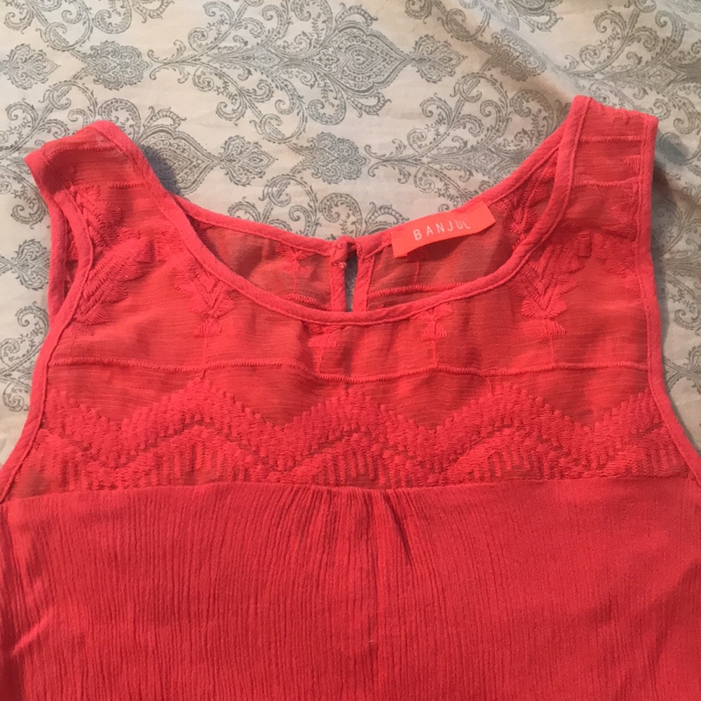 Embroidered top - Picture 2 of 5